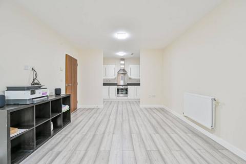 1 bedroom flat for sale, Ealing Road, Brentford, Brentfort, TW8