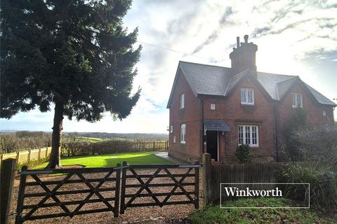 3 bedroom semi-detached house for sale, Great North Road, Barnet, Hertfordshire, EN5
