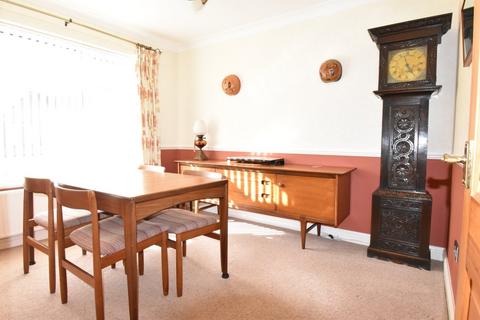 undefined, Manor Park, Tewkesbury GL20
