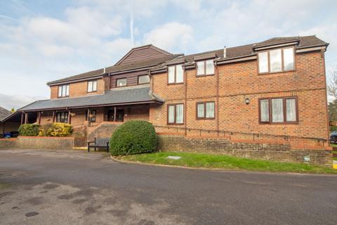 1 bedroom flat for sale, Swallow Court, Clanfield, PO8 0SX