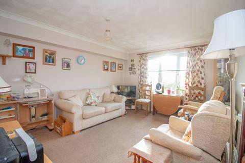 1 bedroom flat for sale, Swallow Court, Clanfield, PO8 0SX