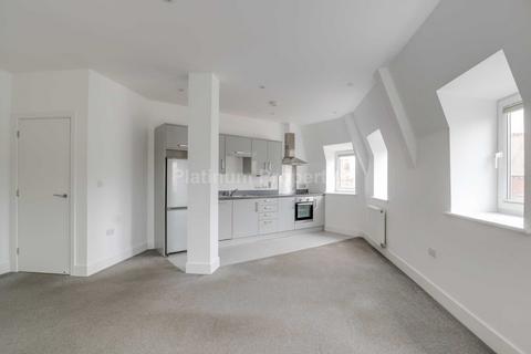 2 bedroom penthouse to rent, Woolpack Chambers, Ely