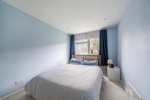 1 bedroom flat for sale, Chorleywood,  Hertfordshire,  WD3