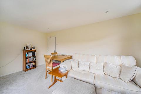 1 bedroom flat for sale, Chorleywood,  Hertfordshire,  WD3