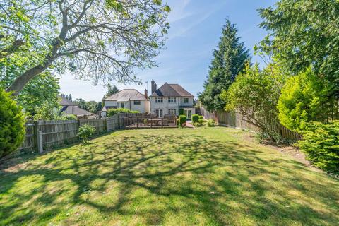 4 bedroom detached house for sale, Northampton Road, Kettering NN15