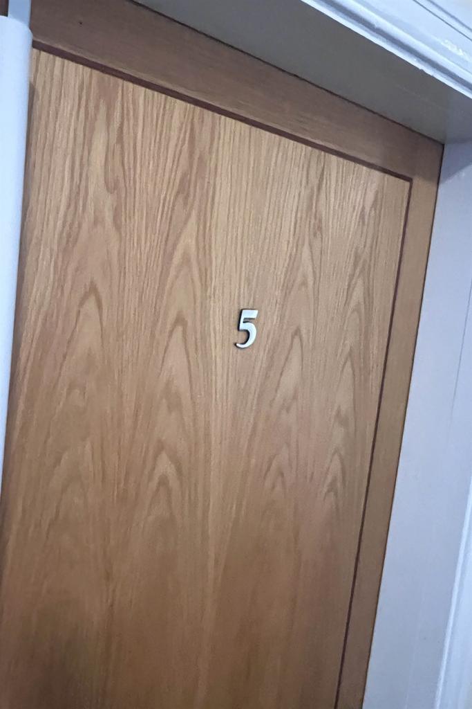 Flat 5