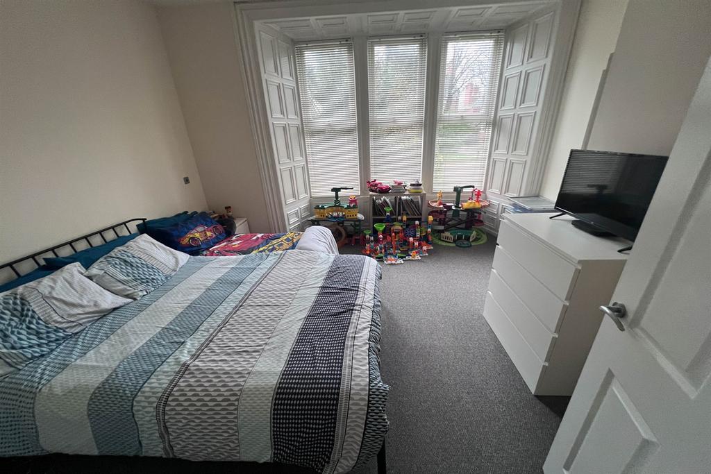 Flat 5