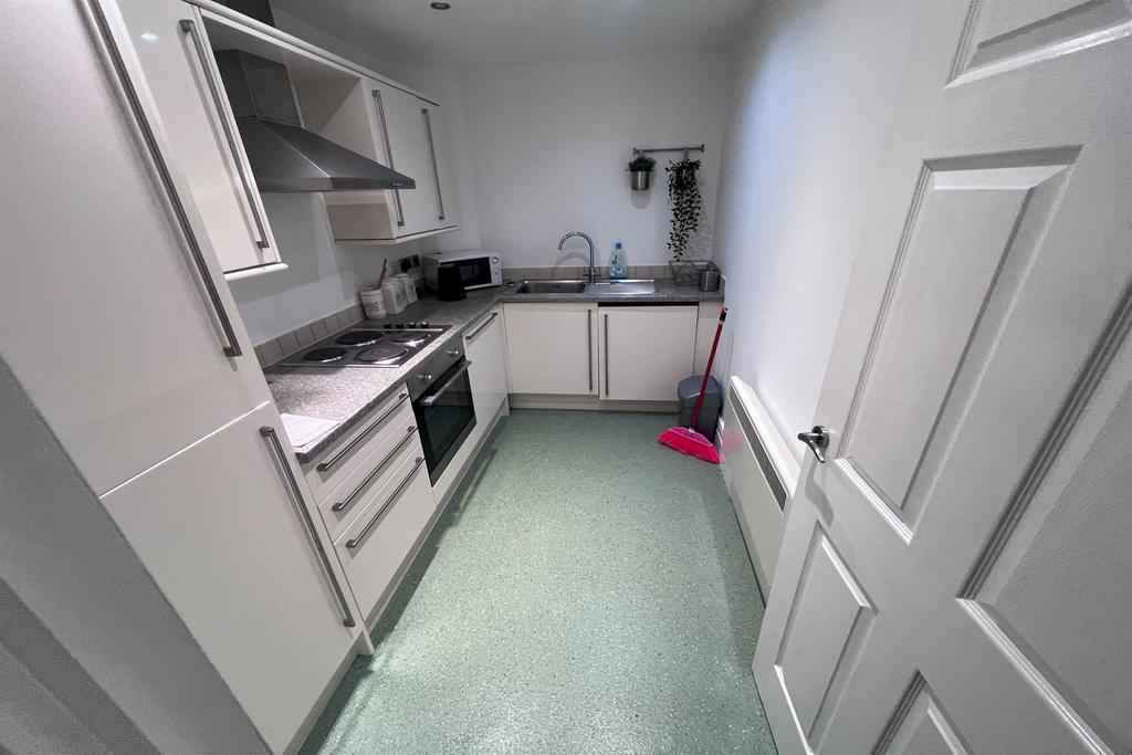 Flat 7