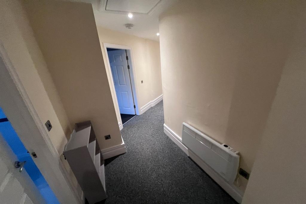 Flat 8