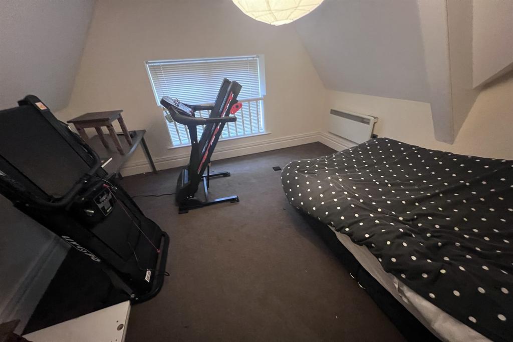 Flat 10