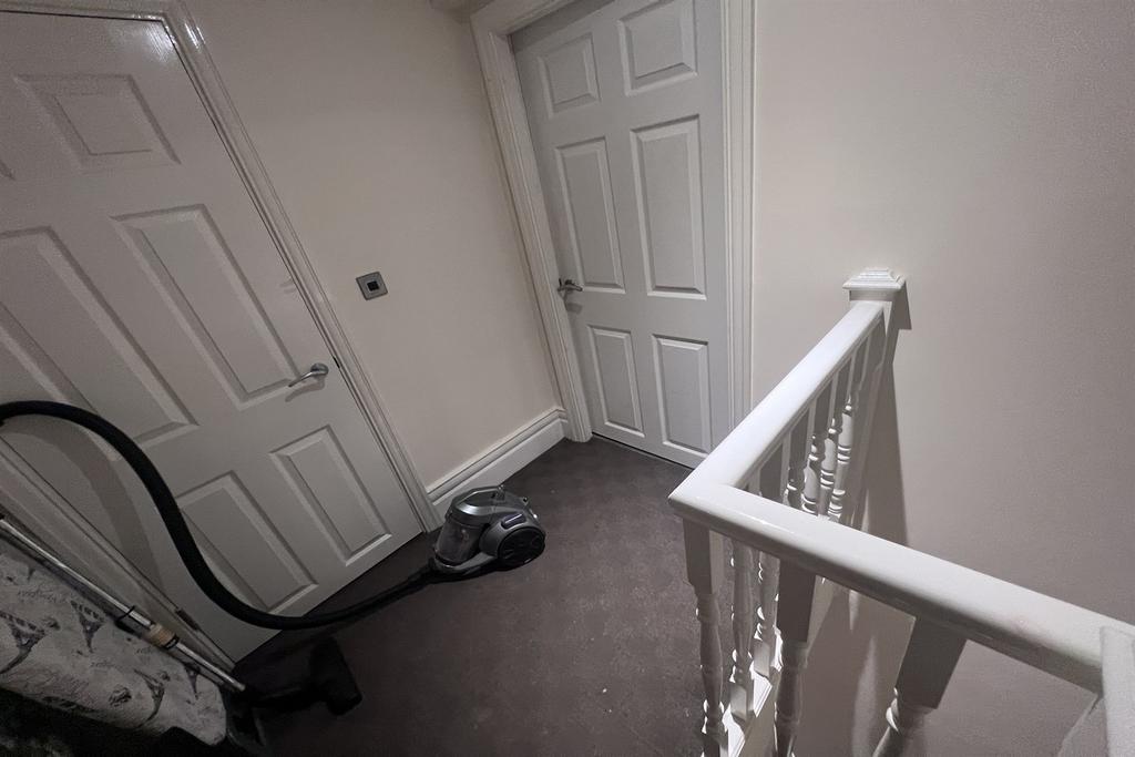 Flat 10