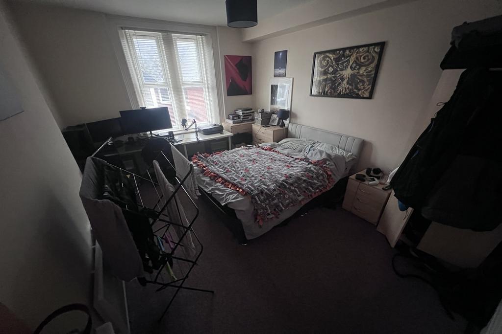 Flat 10