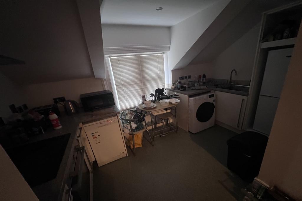 Flat 10