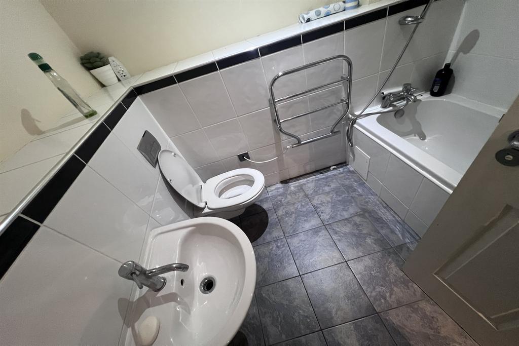 Flat 10