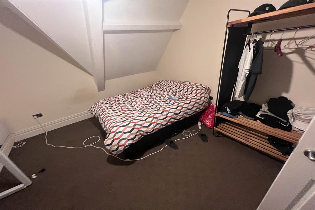 Flat 11
