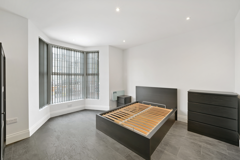 undefined, York Road, Ilford, IG1