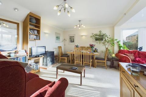 16 Chadbone Close, Aylesbury, HP20 2PS