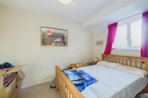 16 Chadbone Close, Aylesbury, HP20 2PS