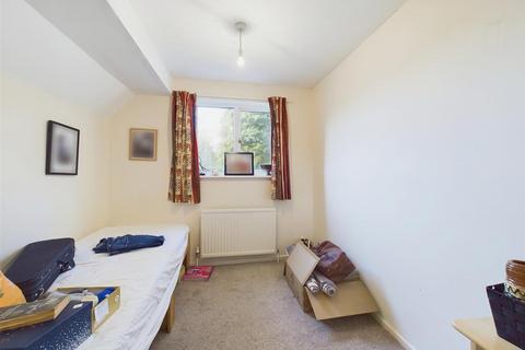 16 Chadbone Close, Aylesbury, HP20 2PS