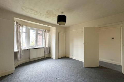 36 Shrublands Close, Chelmsford, CM2 6LR