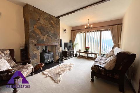 3 bedroom semi-detached house for sale, Penrhiwgarreg Houses, Abertillery, NP13 1BH