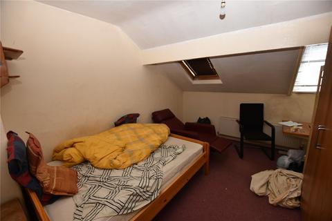 103 Tempest Road, Leeds, LS11 6RD