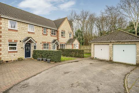 3 bedroom end of terrace house for sale, Goldcrest Way, Bicester, OX26