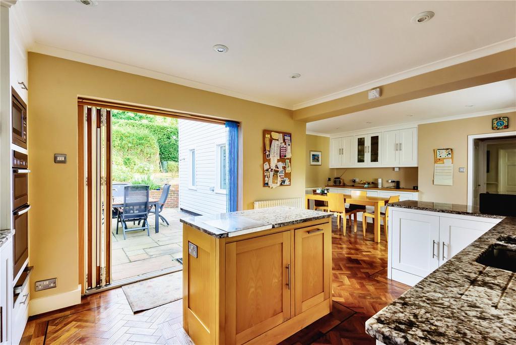 Kitchen/B'kfast Room