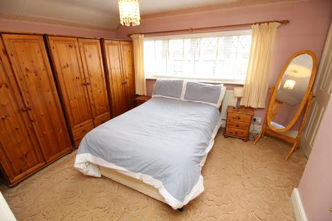 34 Lindsay Road, Worcester Park, KT4 8LE