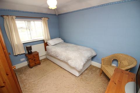 34 Lindsay Road, Worcester Park, KT4 8LE