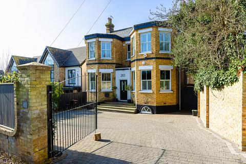 5 bedroom detached house for sale, Benfleet SS7