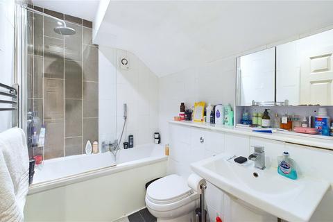 1 bedroom flat for sale, St Lawrence Court, Surrey GU24