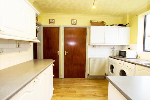 9 Anchor Avenue, Darwen, BB3 0AZ