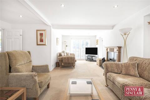 5 bedroom detached house for sale, St. Andrews Road, RG9 1JA