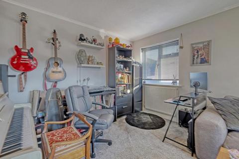 1 bedroom flat for sale, Adams Glade, Rochford SS4