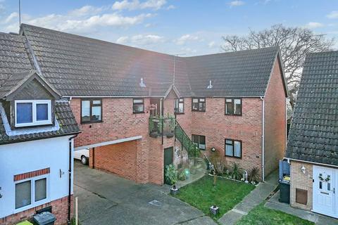 1 bedroom flat for sale, Adams Glade, Rochford SS4