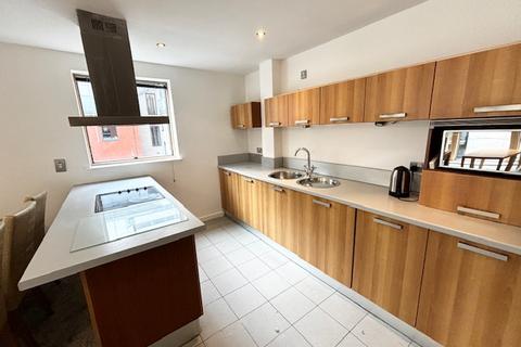 2 bedroom flat to rent, Melia House, Block A, Hornbeam Way, Manchester, M4 4AX