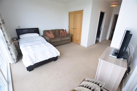 2 bedroom flat for sale, The Mirage, Portishead