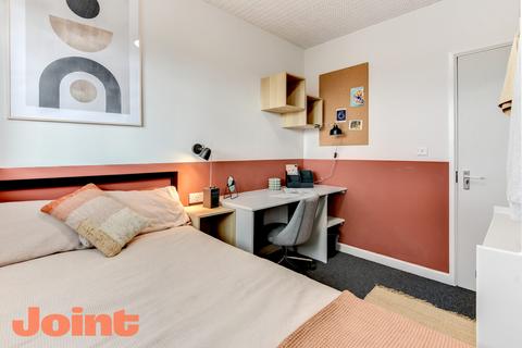 8 bedroom house of multiple occupation to rent, Conygre Road, Filton BS34