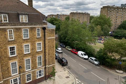 4 bedroom flat to rent, Euston, London NW1