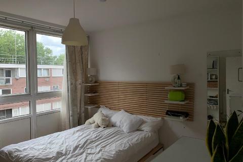 4 bedroom flat to rent, Euston, London NW1