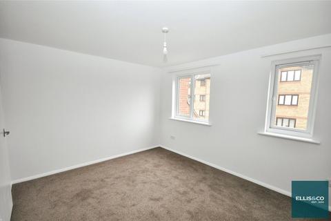 1 bedroom apartment to rent, Howard Close, Waltham Abbey, Essex, EN9