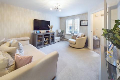 3 bedroom semi-detached house for sale, Honeysuckle Drive, Pershore WR10