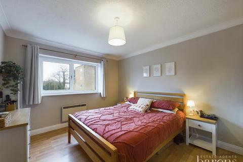 2 bedroom apartment for sale, Ashley Lodge, Basingstoke RG21