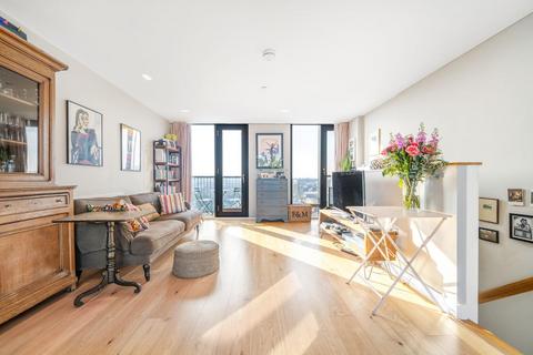 2 bedroom maisonette for sale, Acre Lane, SW2