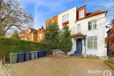 2 bedroom flat for sale, Chatsworth Road, London, NW2