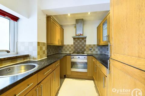 2 bedroom flat for sale, Chatsworth Road, London, NW2