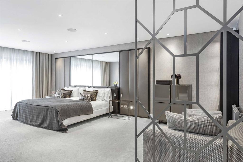 Principal Bedroom