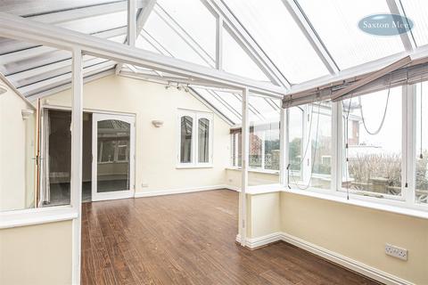 37 Hands Road, Sheffield, S10 1NA