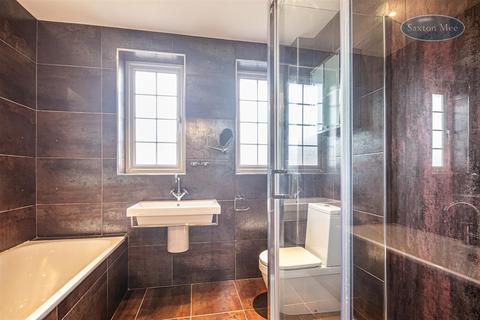 37 Hands Road, Sheffield, S10 1NA